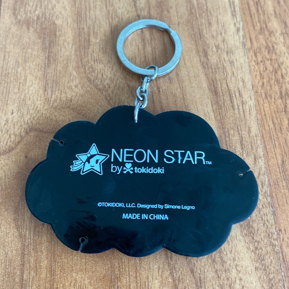 ❤️ Tokidoki Charm Rainbow Cloud Keychain - Picture 3 of 5